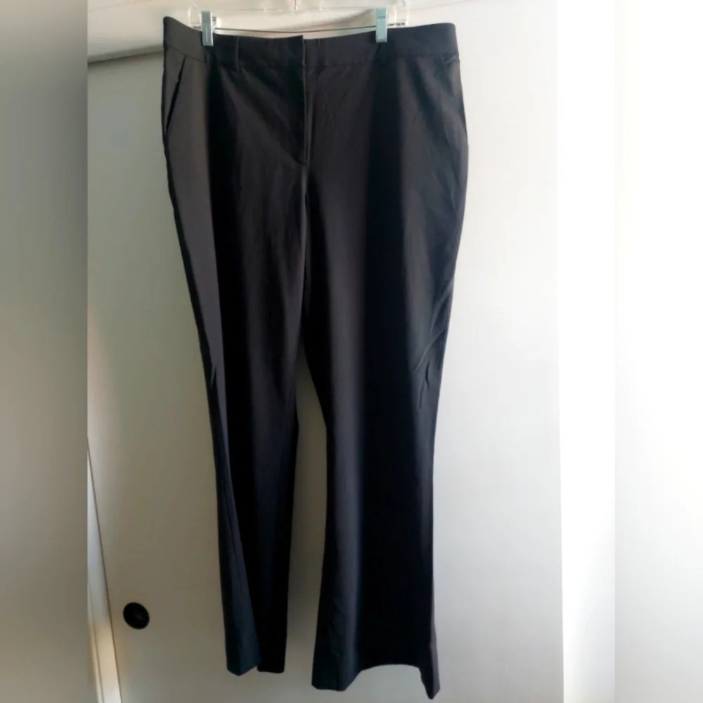 St.John Caviar Size 16 Wool/spandex wide leg Trousers dress Flawed